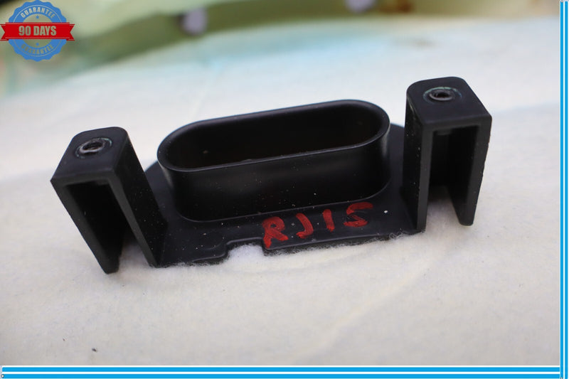 Load image into Gallery viewer, 15-17 Hyundai Genesis G80 Front Right Passenger Side Upper Top Seat Cushion Oem
