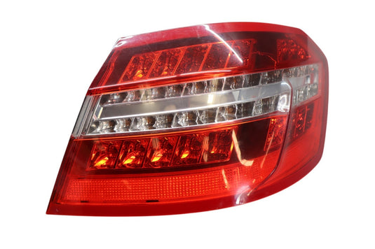 10-13 Mercedes W212 E550 Rear Right Side Tail Light Lamp Assembly 2129067101 Oem