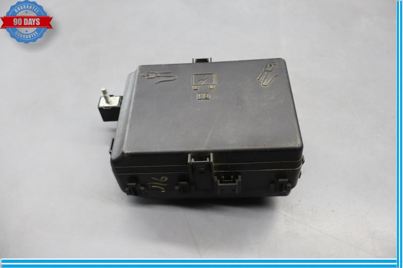 Load image into Gallery viewer, 14-18 Maserati Ghibli M157 Engine Fuse Box Battery Relay Assembly Oem
