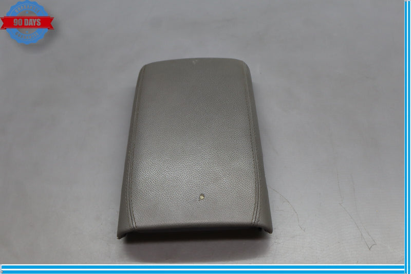 Load image into Gallery viewer, 07-11 Mercedes W219 CLS550 CLS55 Center Console Armrest Arm Rest Cover Oem
