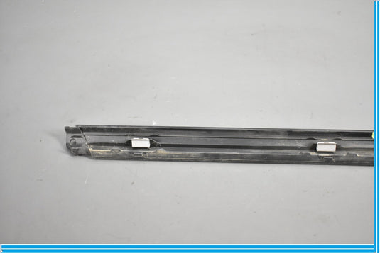 PORSCHE CAYENNE 92A - REAR Right DOOR SILL / Scuff Panel TRIM / Molding