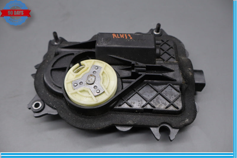 Load image into Gallery viewer, 03-12 Bentley Continental Flying Spur Rear Left Side Door Lock Soft Actuator Oem
