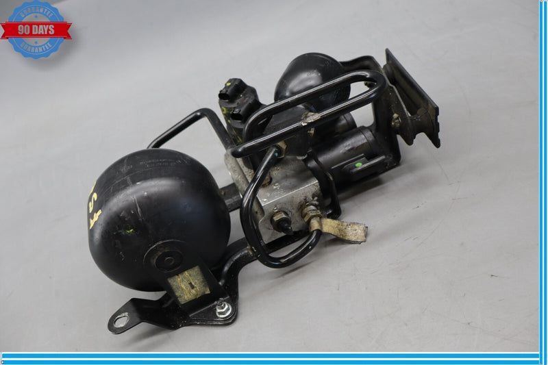 Load image into Gallery viewer, 03-06 Mercedes SL500 SL600 Rear Hydraulic Suspension Valve Block Oem
