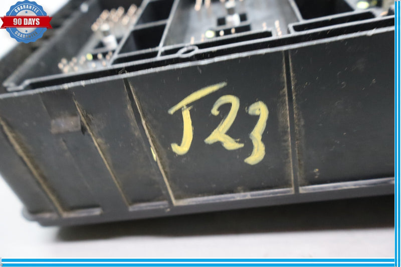 Load image into Gallery viewer, 12-16 Hyundai Genesis Equus Main Engine Fuse Box Junction Relay 91950-3M173 Oem
