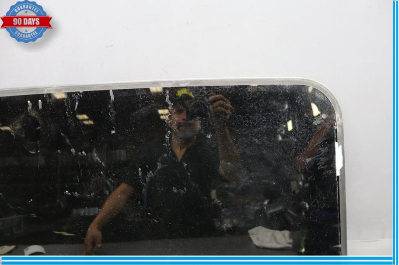 Load image into Gallery viewer, 11-16 Hyundai Equus Sig Sunroof Sun Roof Moonroof Glass 81610-3M001 Oem
