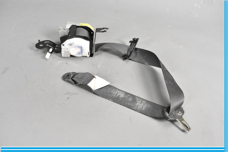 Load image into Gallery viewer, LEXUS LS460 XF40 REAR RIGHT SIDE SEAT BELT SEATBELT RETRACTOR OEM 2007 - 2009
