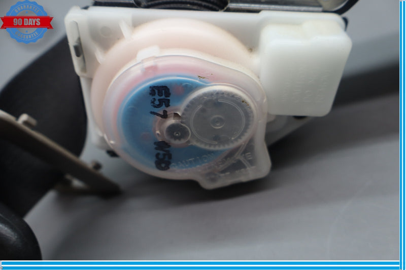 Load image into Gallery viewer, 15-20 Hyundai Genesis Rear Right Side Seat Belt Retractor 89820B1500 Oem
