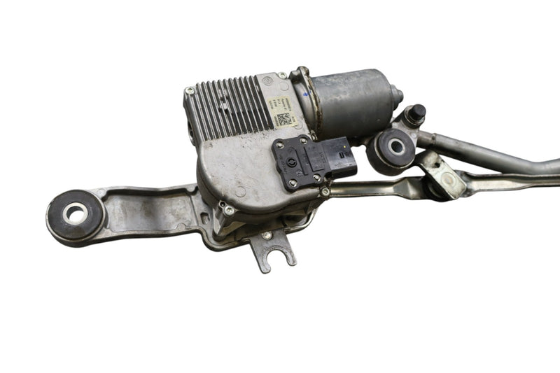 Load image into Gallery viewer, 10-16 Porsche Panamera Hybrid S Windshield Wiper Linkage Motor Mechanism Oem

