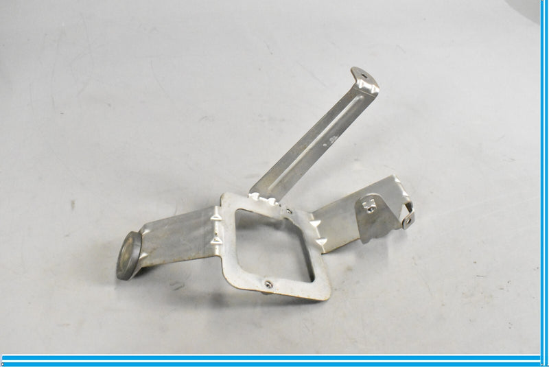 Load image into Gallery viewer, PORSCHE CAYENNE FRONT LEFT DRIVER SIDE MOUNT SUPPORT BRACKET OEM 2011 - 2018
