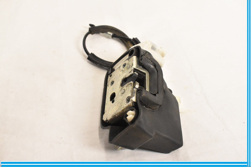 Load image into Gallery viewer, 03-12 Maserati Quattroporte Rear Right Passenger Door Lock Latch Actuator Oem
