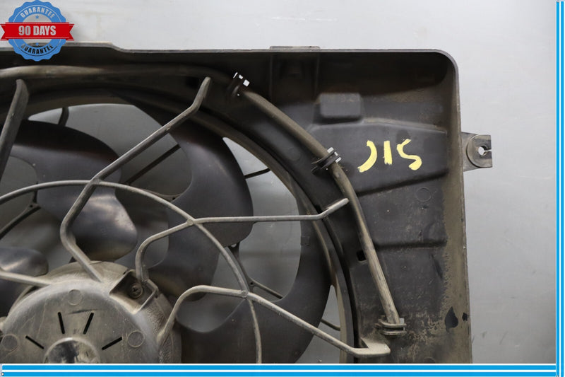 Load image into Gallery viewer, 15-17 Hyundai Genesis Engine Motor Cooling Radiator Fan Assembly Oem

