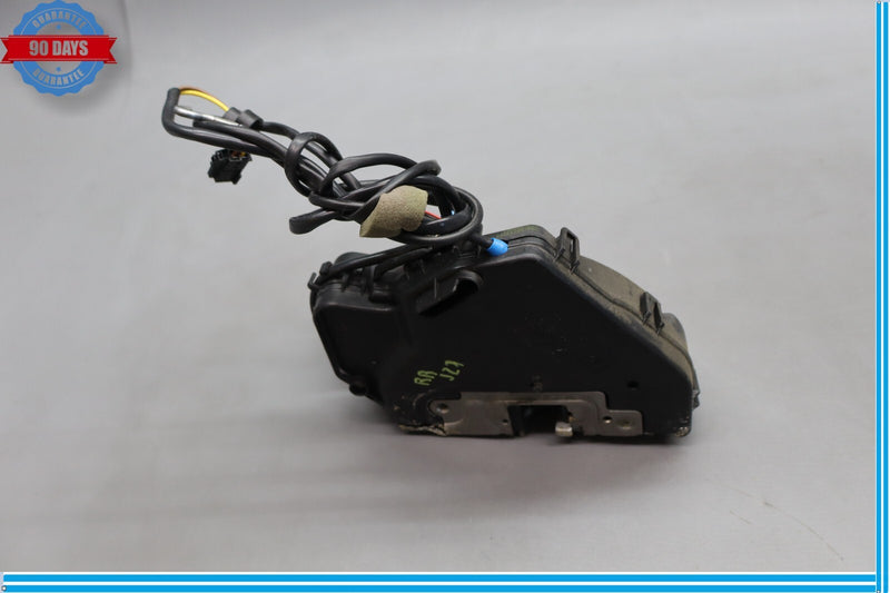 Load image into Gallery viewer, 06-11 Mercedes W219 CLS550 Rear Right Door Lock Latch Actuator Keyless Go Oem
