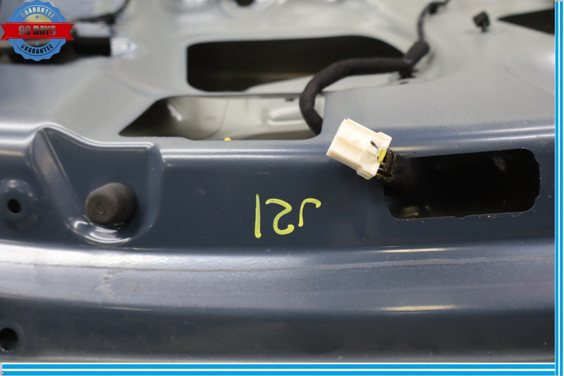 Load image into Gallery viewer, 15-16 Hyundai Genesis Rear Trunk Lid Panel Assembly 69200-B1020 Oem
