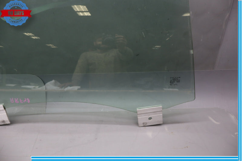 Load image into Gallery viewer, 10-15 Jaguar XJL X351 Rear Right Passenger Side Door Window Glass C2D14854 Oem
