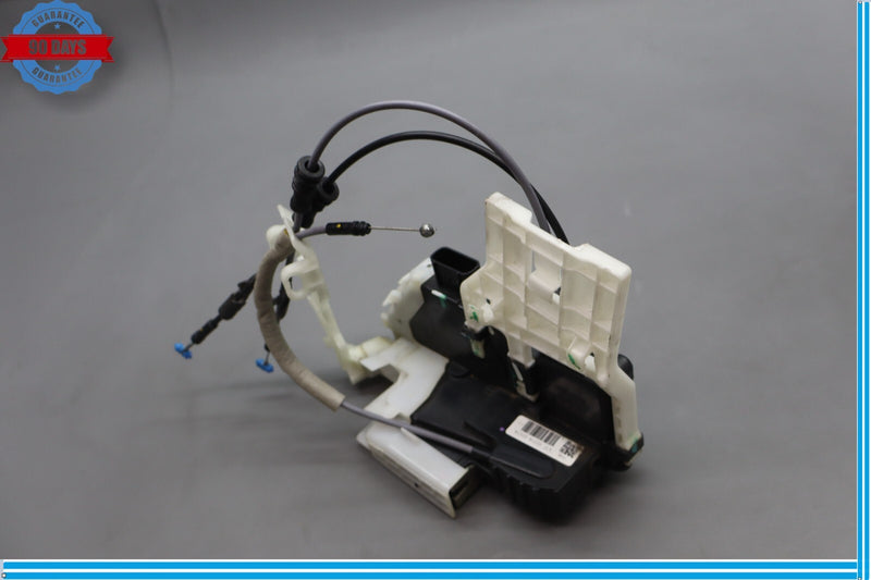 Load image into Gallery viewer, 15-20 Hyundai Genesis G80 Front Right Side Door Lock Latch Actuator Oem
