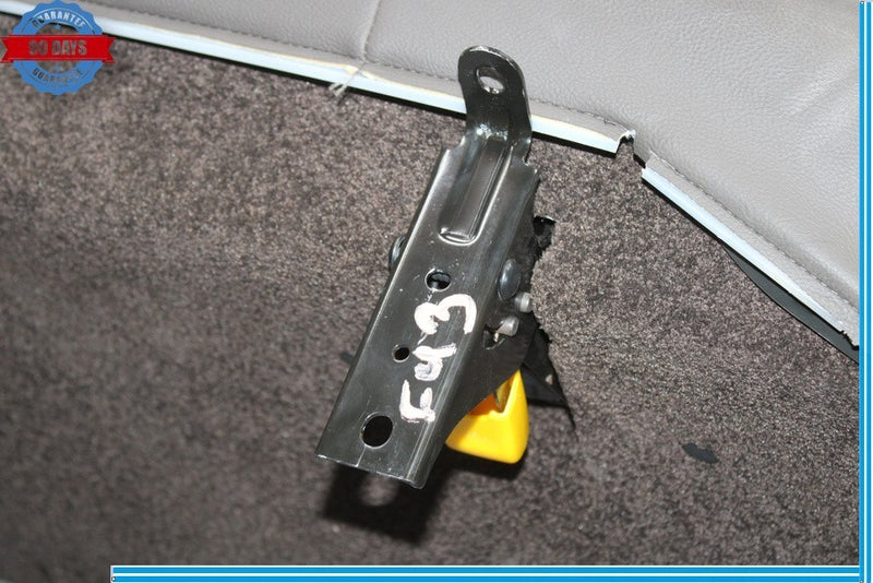 Load image into Gallery viewer, 10-12 LR Range Rover HSE Rear Left Driver 2nd Row Leather Seat W/ Armrest Oem
