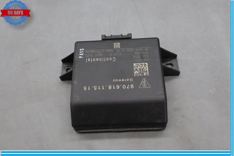Load image into Gallery viewer, 10-16 Porsche Panamera Gateway Computer Control Module Unit ECU ECM Oem
