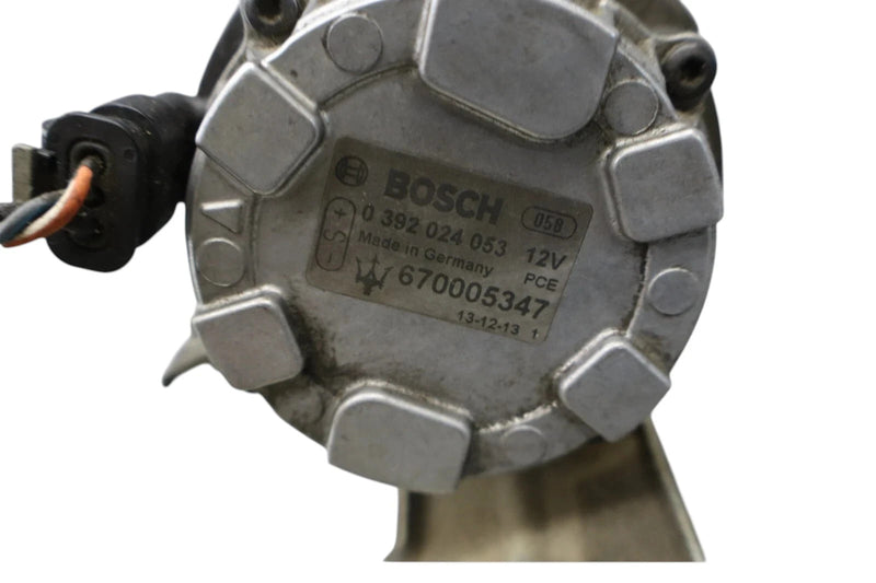 Load image into Gallery viewer, 14-20 Maserati Ghibli Engine Water Coolant Aux Auxiliary Pump 670005347 Oem
