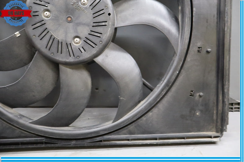 Load image into Gallery viewer, 14-17 Maserati Ghibli M157 Engine Radiator Cooling Fan Motor Assembly Oem
