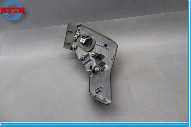 Load image into Gallery viewer, 15-17 Hyundai Genesis G80 Rear Right Side Outer Tail Light Lamp Assembly Oem
