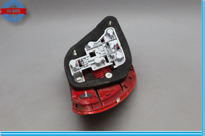 Load image into Gallery viewer, 08-14 Mercedes W204 C350 C300 C63 Rear Right Passenger Side Tail Light Lamp Oem
