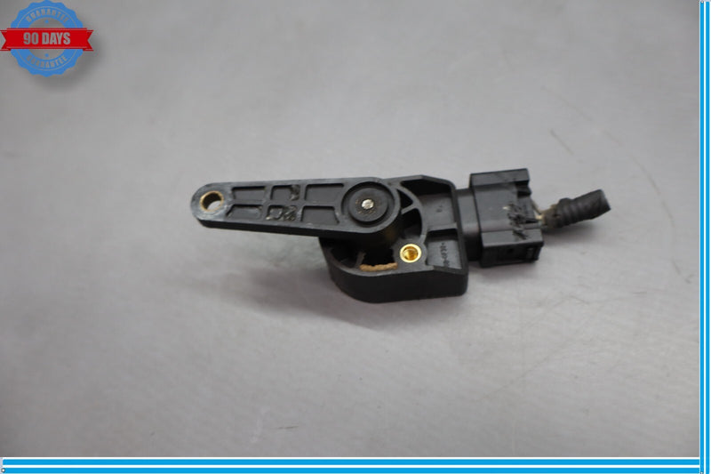 Load image into Gallery viewer, 09-12 Hyundai Equus Genesis Front Headlight Height Leveling Sensor Oem

