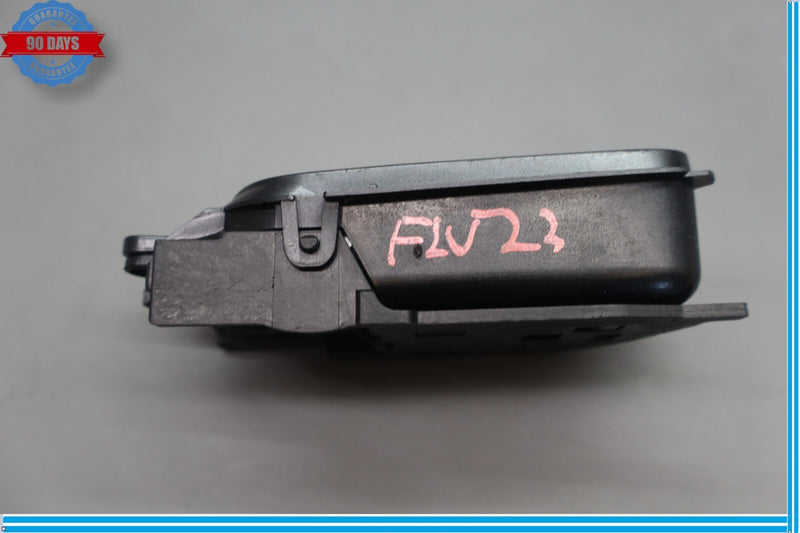 Load image into Gallery viewer, 11-13 Hyundai Equus SIG Front Left Driver Side Interior Door Handle Oem
