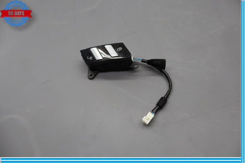 Load image into Gallery viewer, 07-14 Mercedes W216 CL550 S550 S63 AMG Right Side Door Lock Control Switch Oem
