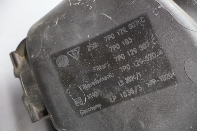 Load image into Gallery viewer, 11-15 Volkswagen Touareg Engine Motor Air Intake Filter Box 7P0129607 Oem

