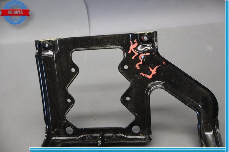 Load image into Gallery viewer, 10-13 Mercedes S400 S550 Distronic Cruise Control Sensor Bracket Oem
