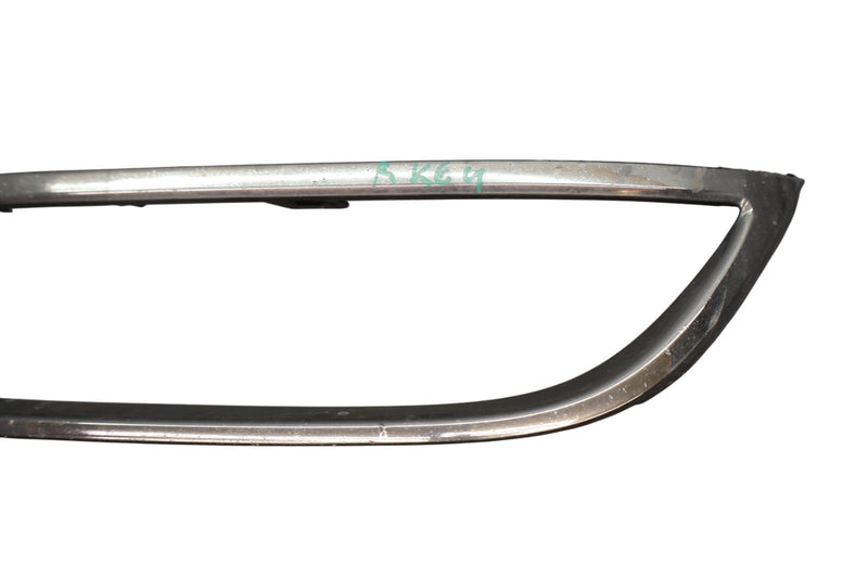 Load image into Gallery viewer, 15-17 Hyundai Genesis Front Right Side Bumper Grille Trim Molding 86564B1000 Oem

