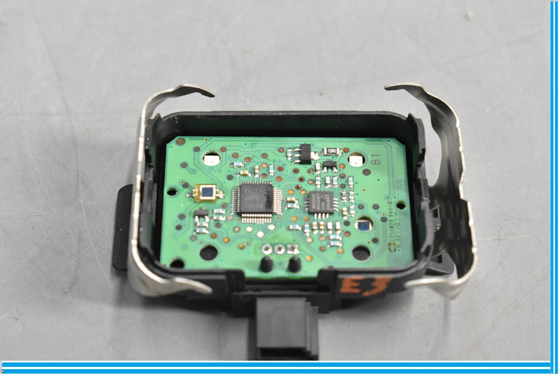 Load image into Gallery viewer, 09-15 Jaguar XJ XJL Front Windshield Rain Sensor Unit Module Unit ECU Oem
