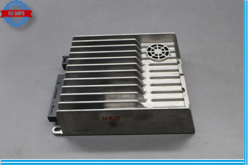 Load image into Gallery viewer, 08-18 Mercedes C300 CLS550 E350 E550 Amplifier Amp Harman/Becker 2469008213 Oem
