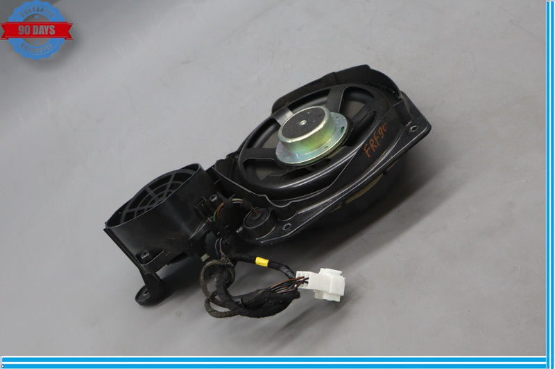 Load image into Gallery viewer, 10-13 Mercedes W221 S550 S400 Front Right Passenger Side Door Speaker Oem
