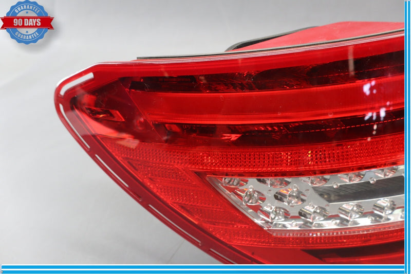 Load image into Gallery viewer, 12-14 Mercedes W204 C250 C300 Left Driver Side Tail Light Taillight Lamp Oem
