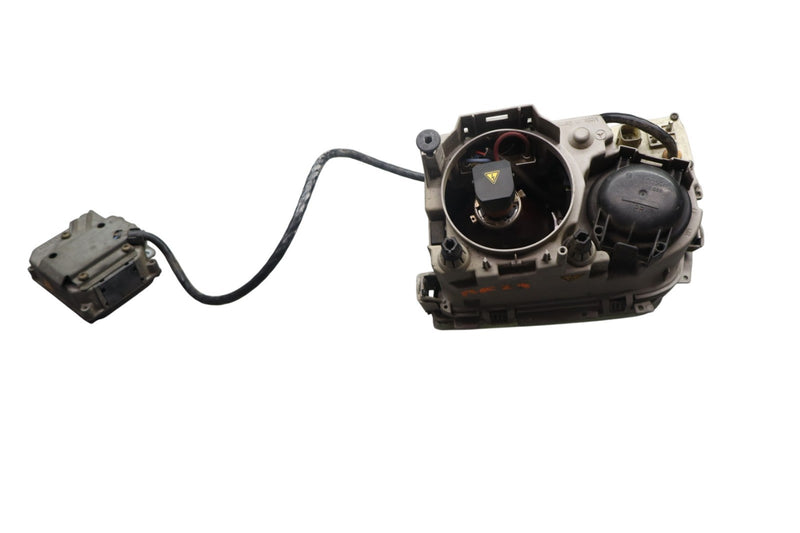 Load image into Gallery viewer, 96-02 Mercedes R129 SL500 SL600 Front Right Passenger Side Headlight Lamp Oem

