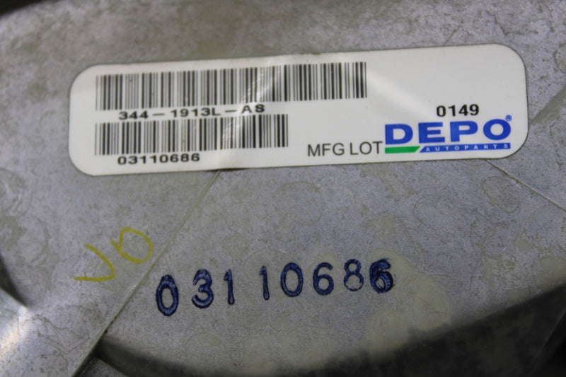 Load image into Gallery viewer, 07-10 BMW X5 E70 Rear Left Driver Side Outer Quarter Tail Light Lamp Assy Oem

