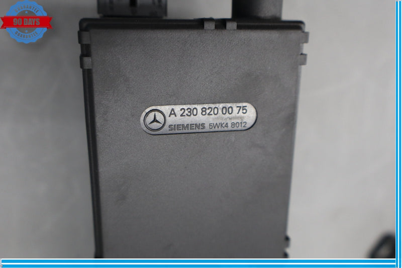 Load image into Gallery viewer, 03-06 Mercedes R230 SL500 SL55 Right Door Keyless Go Entry Antenna Module Oem
