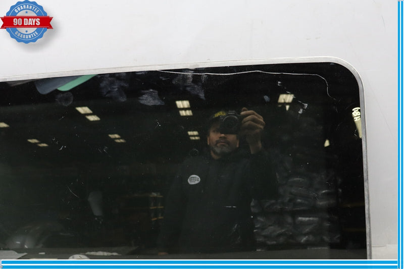 Load image into Gallery viewer, 07-13 Mercedes W221 S400 S550 Top Upper Sunroof Sun Roof Glass Panel Oem
