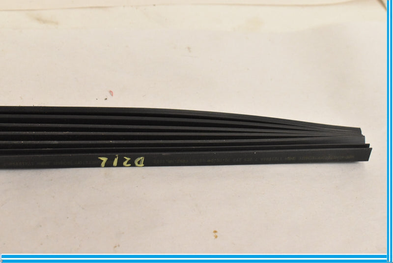 Load image into Gallery viewer, 09-12 BMW 750Li 750i F01 F02 Left Sun Roof Weather Seal Rubber Gasket Seal Oem

