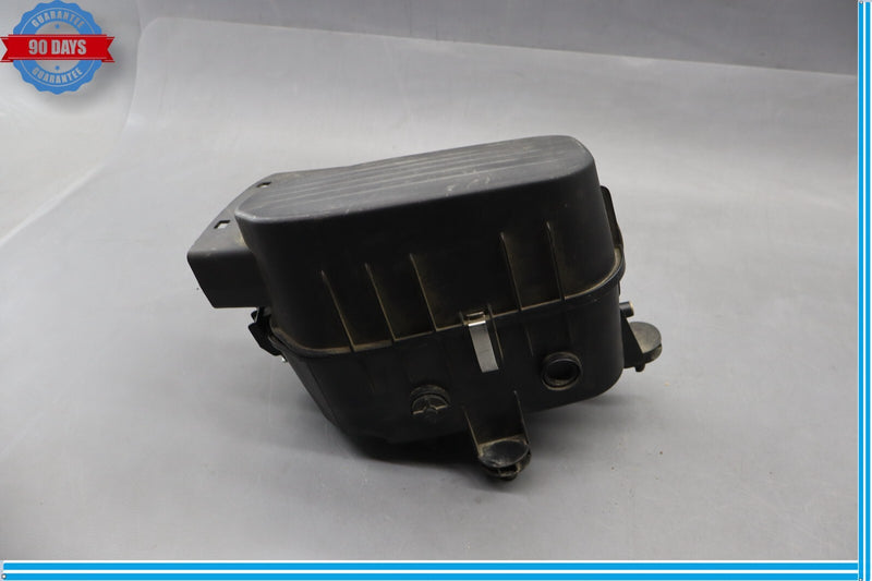 Load image into Gallery viewer, 14-21 Maserati Ghibli Right Side Engine Air Cleaner Housing Filter Box Oem
