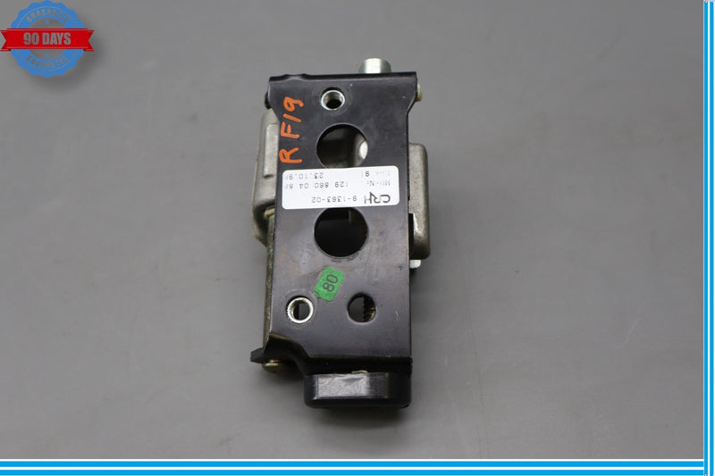Load image into Gallery viewer, 96-02 Mercedes R129 SL500 SL320 Front Right Seat Headrest Adjust Motor Oem
