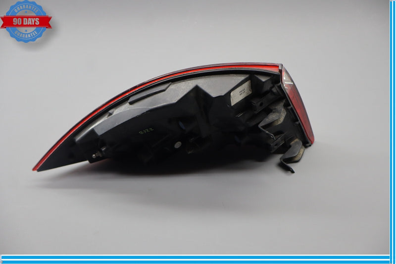 Load image into Gallery viewer, 11-14 Porsche Cayenne 958 Rear Right Side Tail Light Taillight Lamp Assembly Oem
