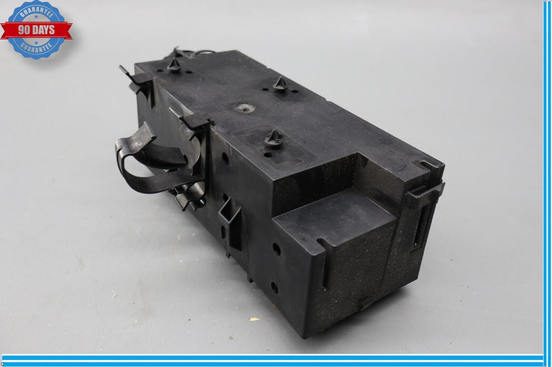 Load image into Gallery viewer, 03-12 Bentley Continental Flying Spur Flying Spur Relay Fuse Box Fusebox Oem
