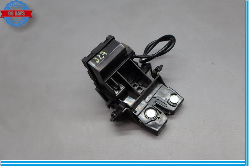 Load image into Gallery viewer, 01-11 Mercedes R171 CLS550 E500 Rear Trunk Lock Latch Mechanism 1717500085 Oem
