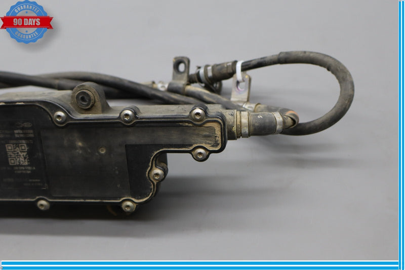 Load image into Gallery viewer, 15-17 Hyundai Genesis G80 Emergency Parking Brake Actuator Motor W/Cable Oem
