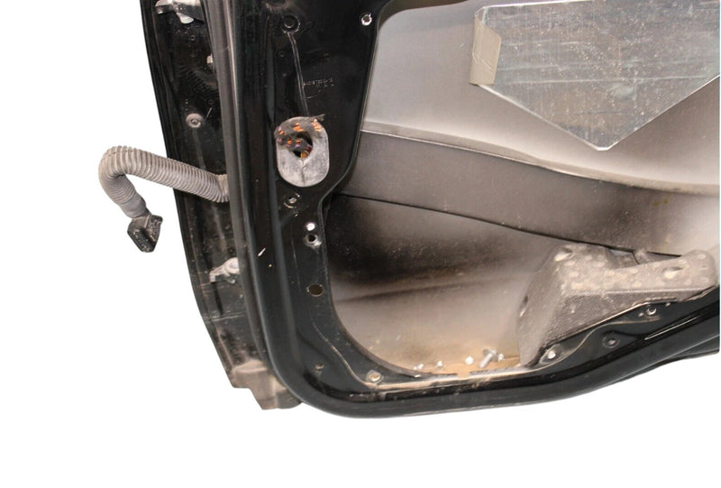 Load image into Gallery viewer, 12-18 Mercedes W218 CLS63 CLS550 AMG Rear Right Passenger Side Door Shell Oem
