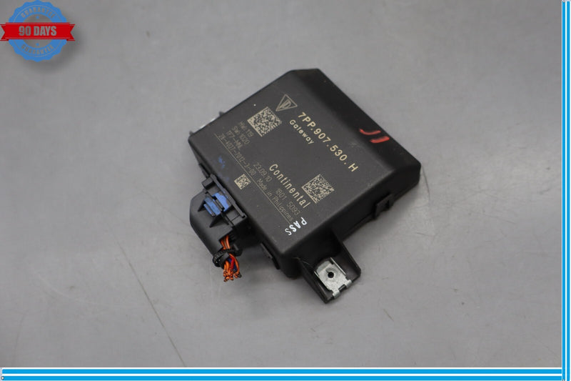 Load image into Gallery viewer, 11-14 Porsche Cayenne 958 GTS Central Gateway Control Module 7PP907530 Oem
