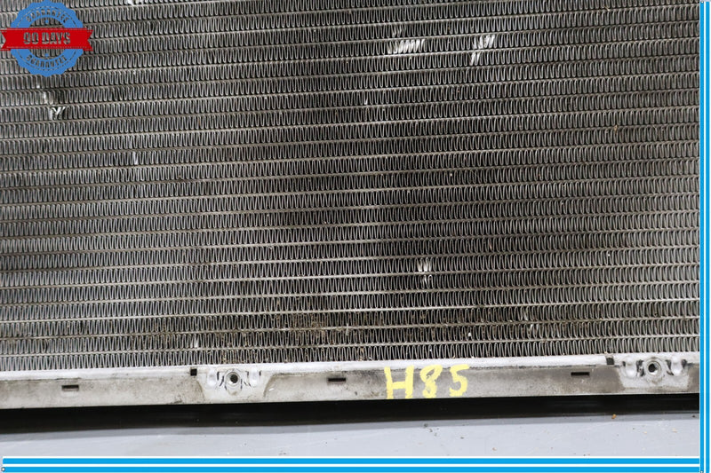 Load image into Gallery viewer, 92-02 Mercedes R129 SL500 500SL Engine Cooling Cooler Radiator Assembly Oem
