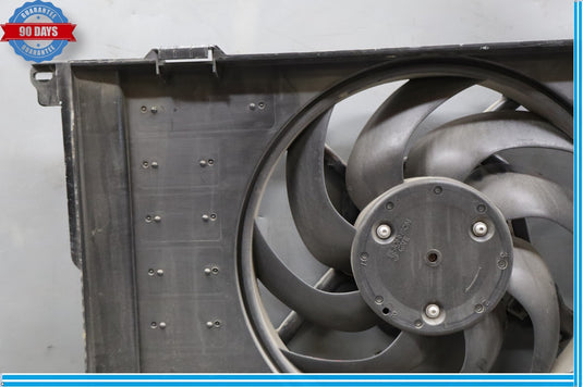 14-21 BMW i3 I01 Hybrid Engine Radiator Cooling Fan Motor Shroud 8641949 Oem